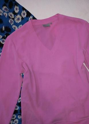 Розовая блуза с вырезом2 фото