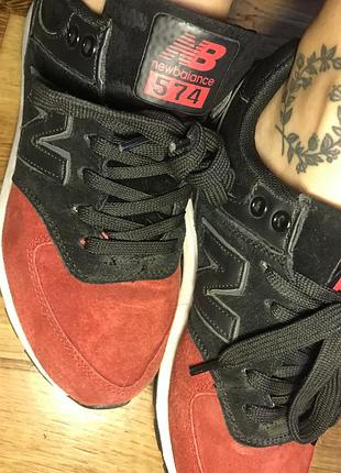 Стильные красно-черные кроссовки в стиле new balance