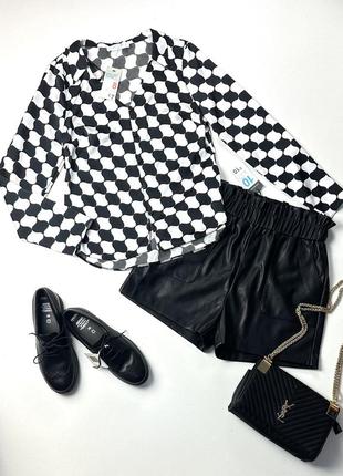 Атласна блуза в принт  primark