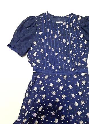 Платье миди синее с гипюровыми рукавами р m l