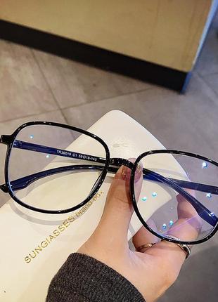 Модні іміджеві окуляри з прозорою лінзою очки 7037