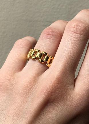 Трендовое кольцо