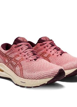 Кроссовки     asics