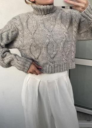 Теплый серый вязаный свитер косы крупная вязка с горлом1 фото