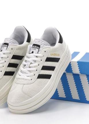 Женские кроссовки adidas gazelle адидас газели на высокой платформе5 фото