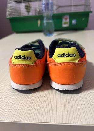 Кроссовки adidas