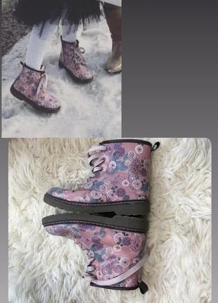 🌷💐💞модные детские ботинки в цветочный принт8 фото
