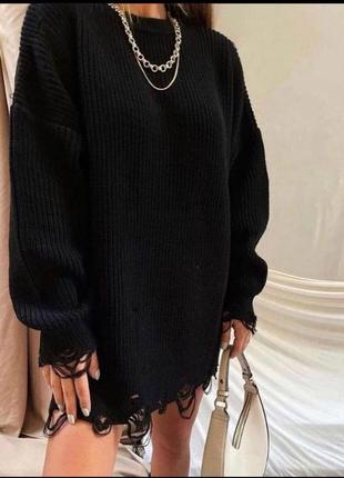 Женский черный стильный рваный свитер-туника 2023 осень трендовый весна