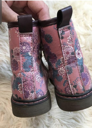 Детские модные ботинки в цветочный принт7 фото
