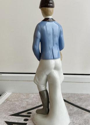 Жокей порцелянова статуетка 26 см фарфор6 фото