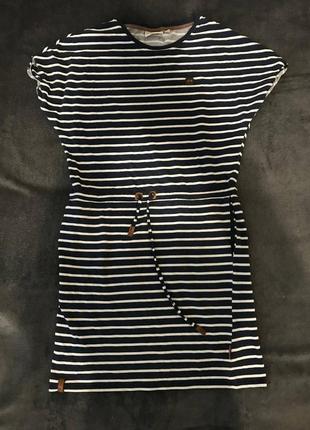 Женское полосатое платье