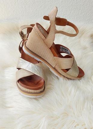 Фирменные босоножки кожа🌺🌺🌺