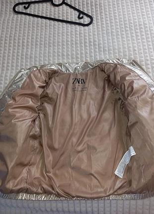 Гарна куртка zara. демисезон.7 фото