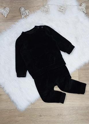 Теплый мягкий велюровый костюм мальчику на 12-18 мес
