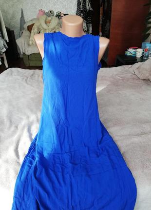 Легка сукня синього кольору