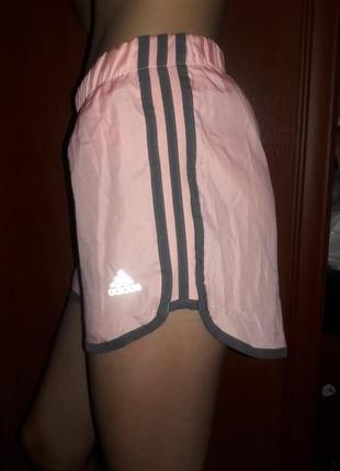 Женские шорты adidas оригинал хс/с/м3 фото