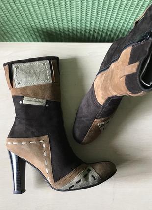 Шикарні зимові замшеві чоботи з хутром на високому каблуці stella marzetti