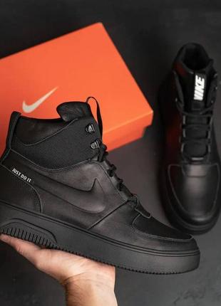 Зимові черевики nike black