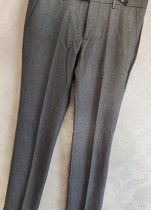 Брюки классические летние, размер м.