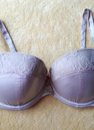 Новый бежевый телесный бежевый шелковый бюстгальтер с кружевом тонкий поролон чашка кружево шелк marks spencer 70с/32с