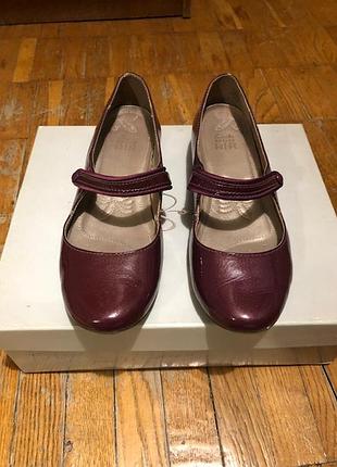Жіночі лакові туфлі/балетки clarks. 37 розмір