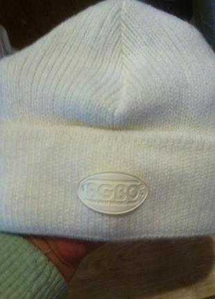 Теплая плотная зимняя белая вязаная шапка agbo польша1 фото