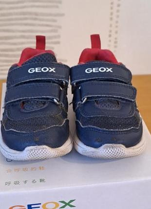 Кроссовки geox