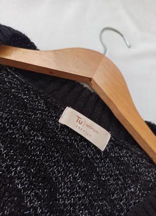 Черный свитер с треугольным вырезом и люрексом/в анималистичный принт5 фото