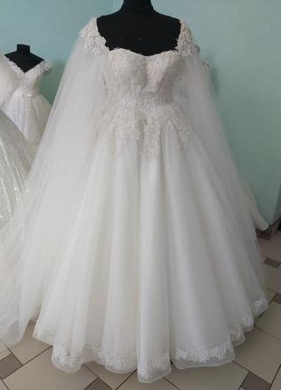 Нова весільна сукня.  весільна сукня плюс сайз.  весільна сукня великий розмір4 фото