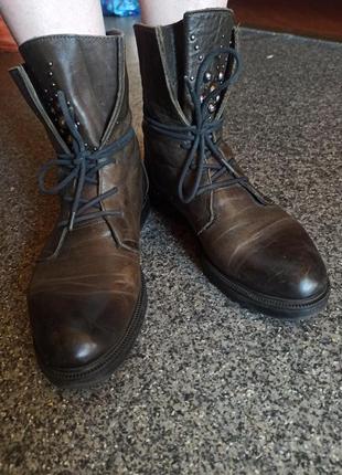 Ботинки осенние