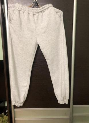 Спортивные штаны