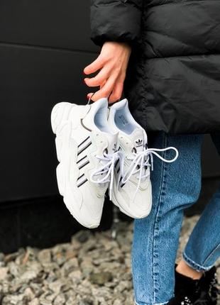 Кросівки adidas ozweego white chameleon кроссовки3 фото