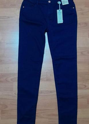 Джинсы скинни