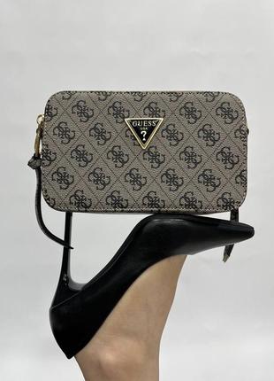 Жіноча сумка guess
