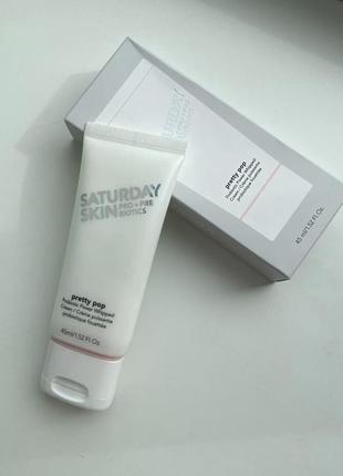 Крем з пребіотиками та пробіотиками “pretty pop. probiotic power whipped cream” від saturday skin