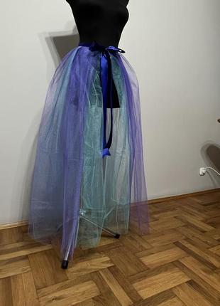 Фиолетово голубая юбка шлейф фатиновая1 фото