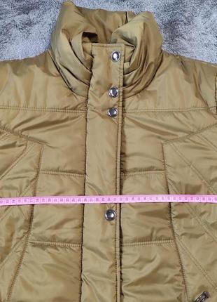 Подовжена зимова куртка оливкового кольору  atelier6 фото
