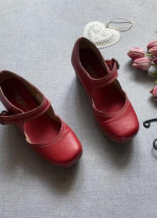 Кожаные туфли skechers, красные, мери джейн, на платформе, оригинал, натуральная кожа4 фото