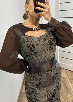 Дуже гарна сукня міді