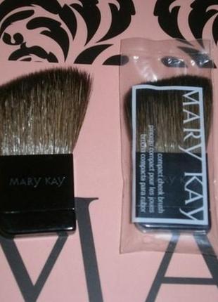 Аппликатор компактный, кисточка для румян mary kay2 фото