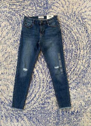 Джинсы terranova 27 р