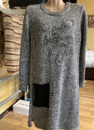 Сукня з довгим рукавом
