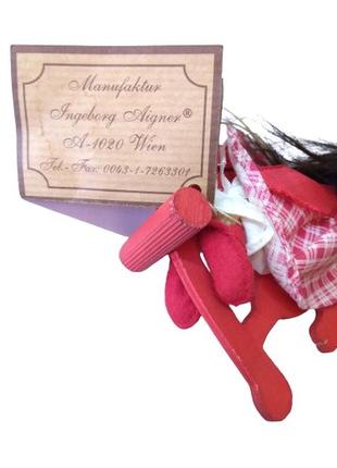 Лялька 13 см верхом на дерев'яній конячці, вінтажна лялька з етикеткою, дерев'яна лялька на коні5 фото