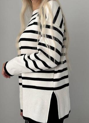 Удлиненный стильный теплый свитер в полоску2 фото