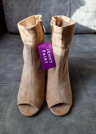 Женские ботильоны jenny fairy 39 / бежевые сандалии / босоножки