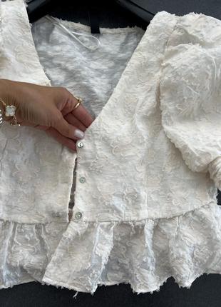 Біла молочна блузка топ із воланами вишивка кроше прошва стиль zimmermann8 фото