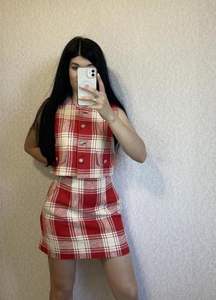 Жіночий костюм