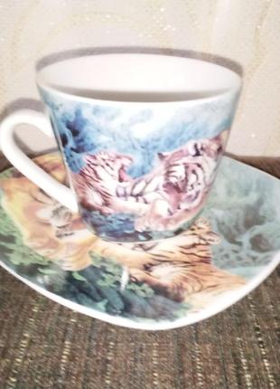 Нова подарункова кавова чашка з блюдцем