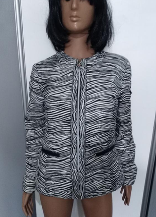Легкий пуховик куртка guess