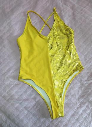 Красивый купальник размер м